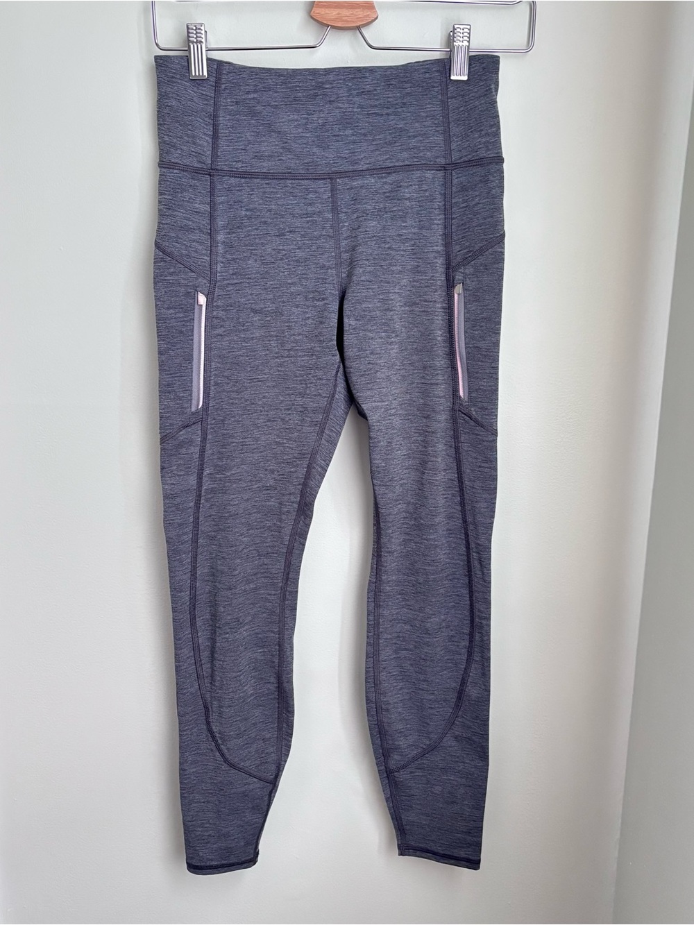 Athleta rainier Heather Gray High-Waist Athletic Leggings with Zip Pockets sz S